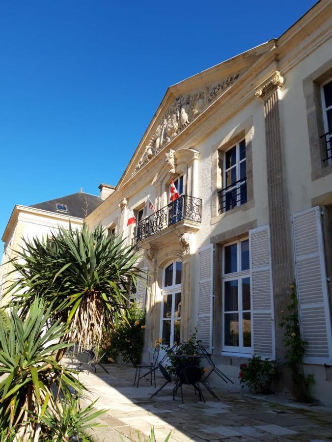 Hôtel du Château de Quinéville Exterior foto
